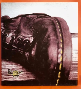 Dr MARTENS AIR WAIR RELIÉ +JAQUETTE 1999 THE CLASH THE SMITH AC/DC BLUR THE CURE - Bild 1 von 24