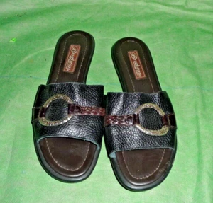 Brighton 7M Jive Black & Brown Pebbled Leather Slide Silver Medallion Sandals - Picture 1 of 10