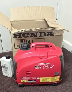 Honda EU10i 1.0kw Petrol Inverter Generator - Picture 1 of 9