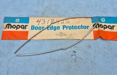 Dodge Daytona Chrysler 1984-1991 láser nuevo en stock MoPar juego de protector de borde de puerta Foto 1 de 3