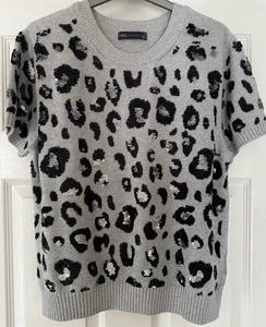 Marks & Spencer Grau & Schwarz Leopard Pailletten Kurzarm Pullover Top Gr 18 - Bild 1 von 8