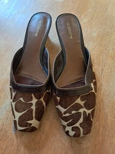 Liz Claiborn mules Kitten Heel Fur Upper Pstent Leather Trim Bessie 8.5 - Picture 1 of 4