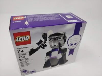***Damaged*** LEGO 2016 Halloween Vampire and Bat Set -BOX SCRAPED - Image 1 of 2