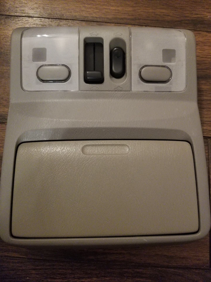 Infiniti i35 2001 2002 2003 2004 luz domo superior OEM Foto 1 de 4