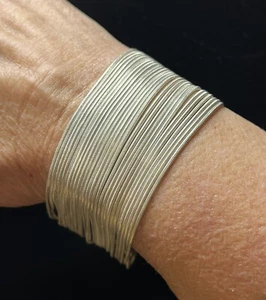 Pulsera Express Metal Multi Hilo Excelente Estado, Sin Deslustre ni Picaduras - Imagen 1 de 5