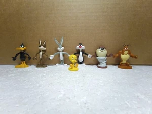 Looney Tunes PVC Figure Set 8pcs Bugs Bunny Daffy Duck Tweety Sylvester Taz - Picture 1 of 11