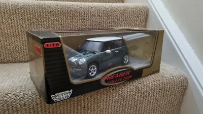 Premier Collection Mini Cooper Toy 1:18 Model - Green with White Roof New in Box - Image 1 of 4