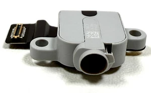 Mini conector de audio para auriculares Apple MacBook Air 13" plateado M3 2024 A3113 OEM - Imagen 1 de 3