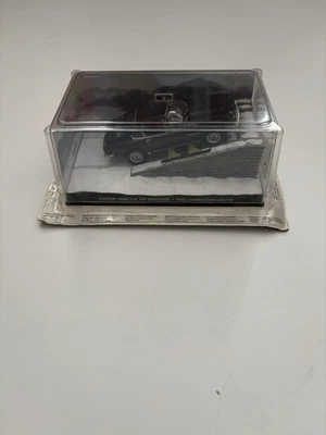 ASTON MARTIN V8 VANTAGE - James Bond Car Collection #14 THE LIVING DAYLIGHTS - Image 1 of 4