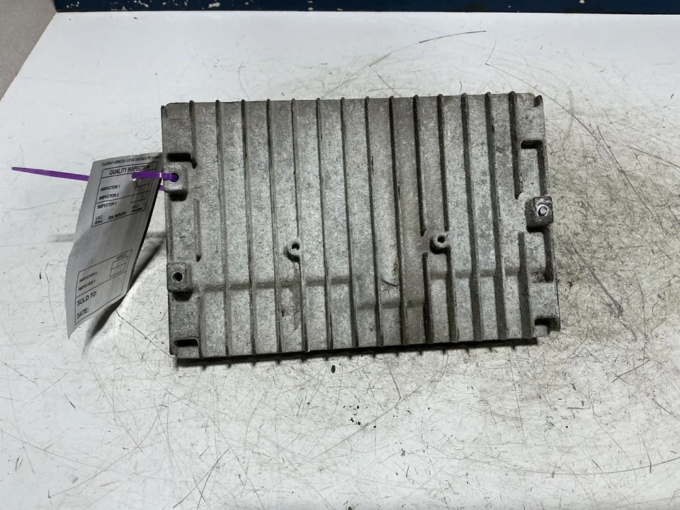 Módulo de control electrónico motor ECM guardabarros izquierdo compatible con 06 CARAVANA 848016 Foto 1 de 4