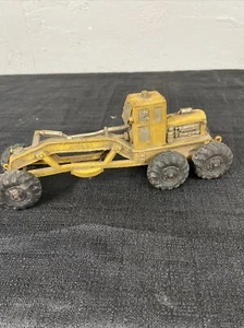 Vintage Auburn Rubber Co. Road Grader #350 Yellow- Original - Picture 1 of 20