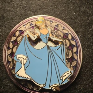 DISNEY WDW STAINED GLASS PRINCESS SERIES CINDERELLA PIN - Picture 1 of 5