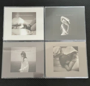 Taylor Swift The Tortured Poets Department Collectors Deluxe CD Full Set Bundle - Imagen 1 de 7