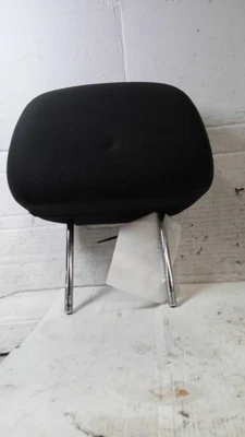 TITAN     2018 Headrest 523512 - Image 1 of 4