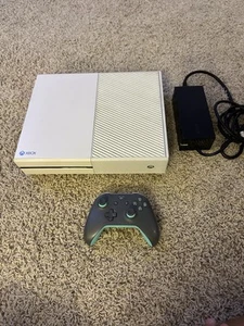 Xbox One 500gb Console White Model 1540 w/ Power Supply & Cord Working! (Reset) - Picture 1 of 8