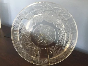 Beautiful KIG Indonesia Glass Fruit & Leaf Design Plate/Serving Dish 33cms - Picture 1 of 5