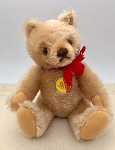 C 1972 Mohair ~ 7" STEIFF TEDDY BEAR ~ with Original Card Pendant & Care Tag - Picture 1 of 9