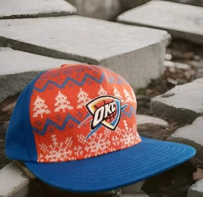 Oklahoma City Thunder Top Of The World Snapback Navidad Estampado Geométrico Azteca Foto 1 de 4