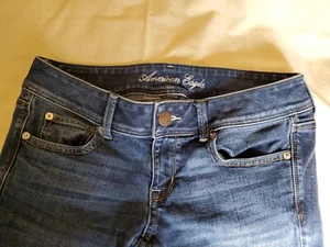 American Eagle Low Rise Slim Boot Cut Jeans Women's Size 6 Dark Wash Stretch - Imagen 1 de 9