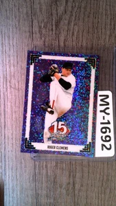 ROGER CLEMENS 2025 LEAF 15 ANNIV. #91B143 '91 LEAF PURPLE SPARKLE 5/7 - Bild 1 von 2