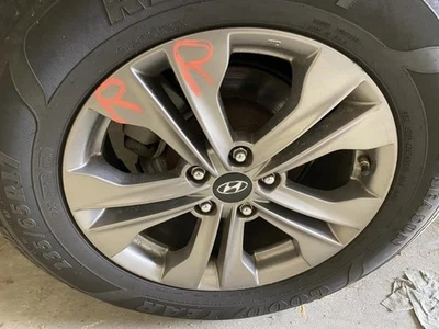 Rueda deportiva de aleación 17x7 de 10 radios para 13-16 SANTA FE 1828347 Foto 1 de 4