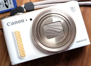 N MINT Canon Powershot SX610 HS Compact Digital Camera 18X 20.2MP White Japan - Picture 1 of 13