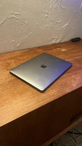 Apple MacBook Pro (13-inch, M1, 2020) (8GB/256GB) - Afbeelding 1 van 2