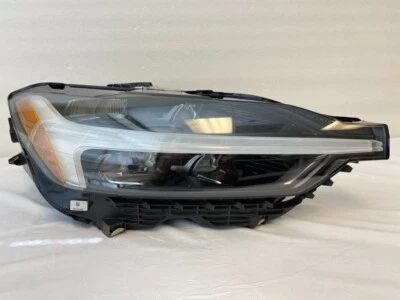 *missing tab + minor lens damage* 2022 RH Volvo XC60 LED Headlight OEM 32337391 - Image 1 of 4