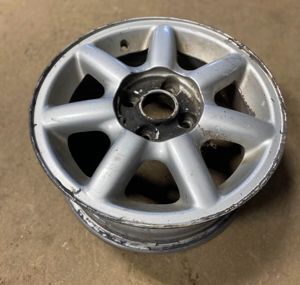 94 95 96 97 98 99 Volkswagen VW Cabrio Golf Aluminum Wheel Rim 14 (B) - Image 1 of 1