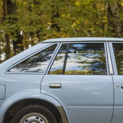 Vidrio de ventilación de puerta trasera derecha Ford Escort, Mercury Lynx: 1982, 1983, 1984 - 1990 Foto 1 de 4