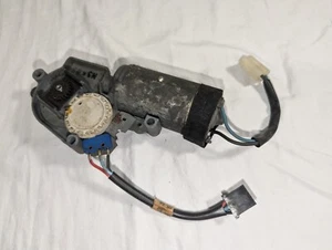 BMW E28 Sunroof Motor Assembly OEM 528e 533i 535is - Picture 1 of 5