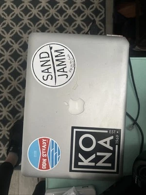 macbook pro 13-inch late 2011 - Image 1 of 3