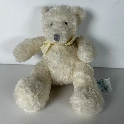 Russ Berrie кремовый белый плюшевый медведь снуки Baby погремушка мягкая игрушка 7» - Изображение 1 из 4