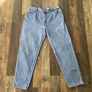 Levi's 550 Relaxed Fit Tapered Leg Women 16 MIS M Blue Jeans W34 L30 - Picture 1 of 16