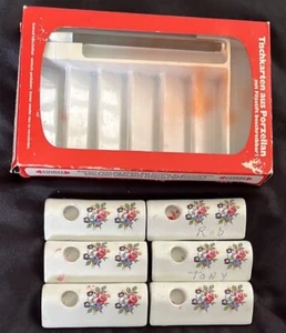 6 Vintage W. Germany Porzellan Blumen Tischkarten/Mini Kegel Kerzenhalter **LESEN** - Bild 1 von 5