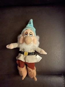 Walt Disney World SLEEPY Beanie Doll from Snow White & Seven Dwarfs - Picture 1 of 3