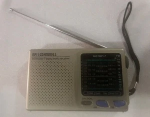 Bell and Howell World Receiver 9 Band Bell Shortwave FM/MW/SW Tested Working - Picture 1 of 5