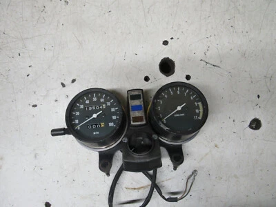 Kawasaki KZ200 KZ200A 1977 medidores (19.504 millas) Foto 1 de 4