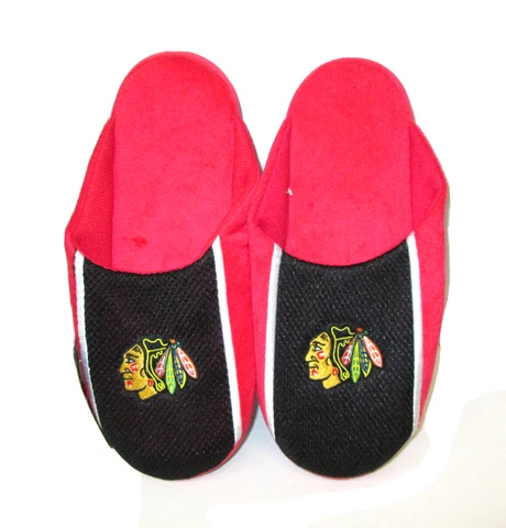 Brand New Men's  Adult Forever Collectibles  Chicago Blackhawks Slippers Size M Cover