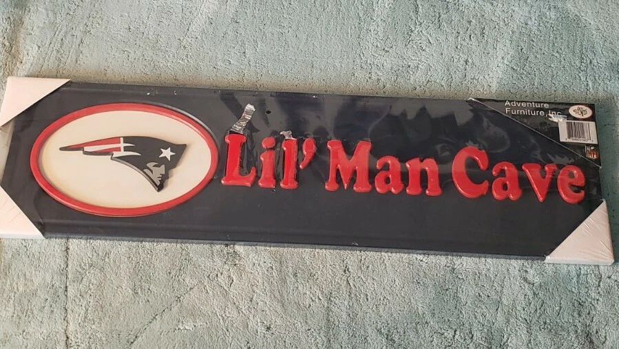 "Letrero de madera de la cueva de Lil' Man de los New England Patriots NFL marco de placa 23"" x 7""" Foto 1 de 1