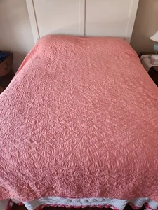 Edredón reversible vintage de algodón rosa y salmón Pillowfort 88" x 86" una mancha - Imagen 1 de 8