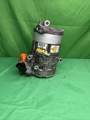 KIA NIRO DE 2016-2022 1.6 BOMBA COMPRESSOR AC HÍBRIDA GENUÍNA FABRICANTE DE EQUIPAMENTO ORIGINAL *TESTADA* - Imagem 1 de 4