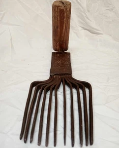 Carpet comb wrought iron BERBER FOLK ART 19th century Textile Tool w Decoration - Picture 1 of 22