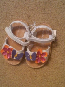 NWT TODDLER GIRLS SANDALS WHITE WITH BRIGHT FLOWERS & BUTTERFLY SZ 3 - Picture 1 of 1