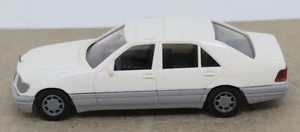 MICRO WIKING HO 1/87 MERCEDES BENZ 500 SEL LIMOUSINE BIANCA #15851 No BOX - Foto 1 di 6