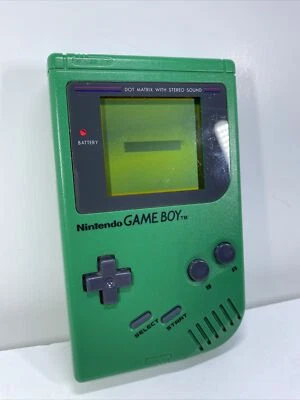 Nintendo Game Boy DMG-01 Play It Loud Edition - Verde Probado Foto 1 de 4