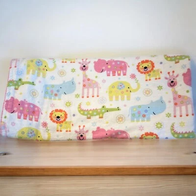 Manta de franela blanca hecha a mano para bebé safari en la selva zoológico 25x28 Lovey- Foto 1 de 4