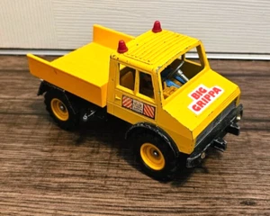 Camion ribaltabile Britains Unimog Autoway 1:32 - Foto 1 di 12