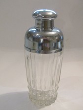 Shaker à cocktail,Cristal ,métal argenté, XX°.