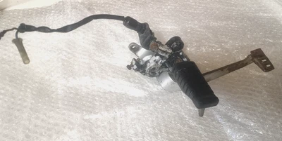 KAWASAKI GPZ 500 1987 1993 RIGHT FOOT REST PEG HANGER REAR BRAKE LEVER SWITCH — 第 1/4 张图片